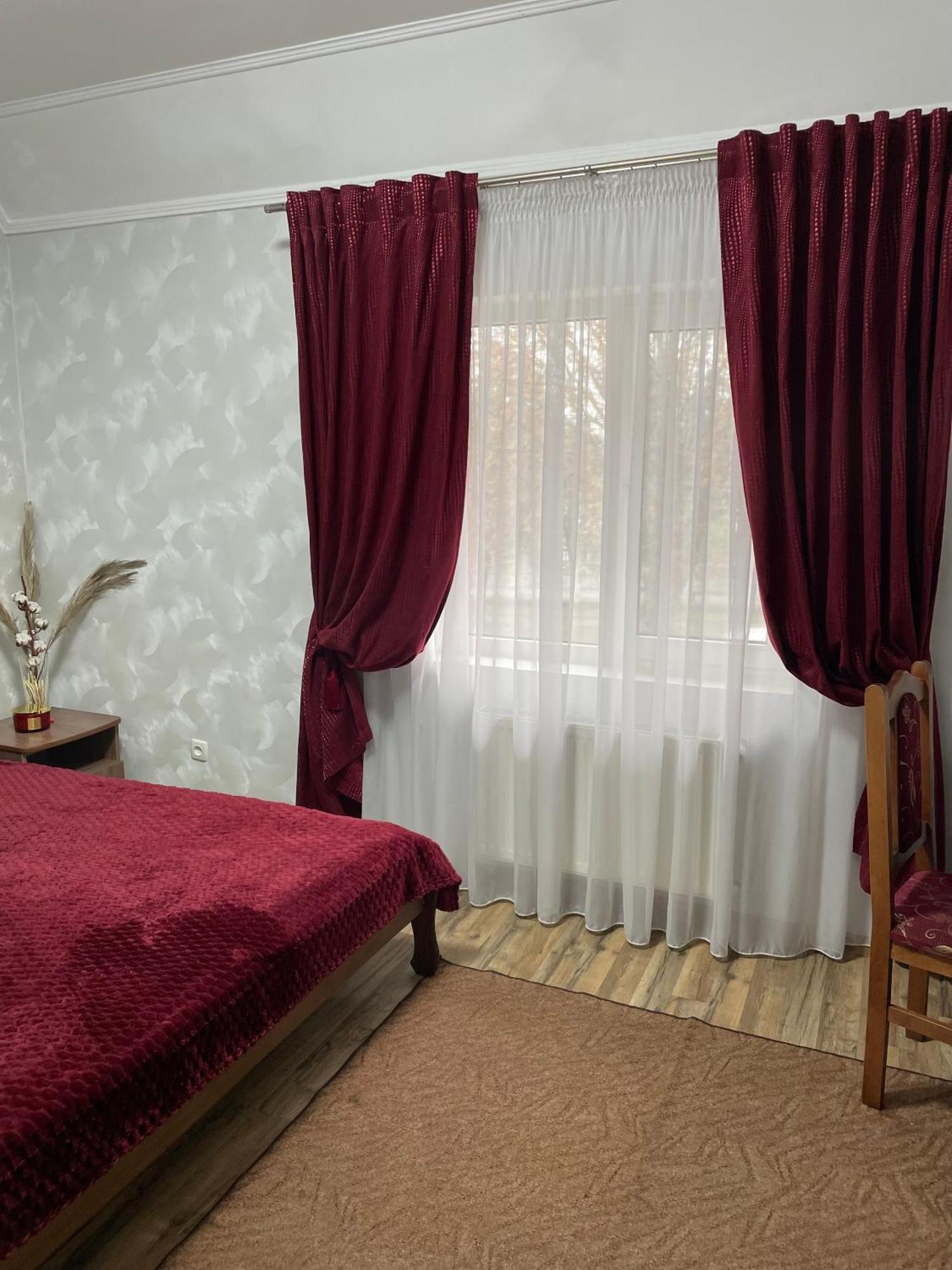 Best House Луцк Экстерьер фото